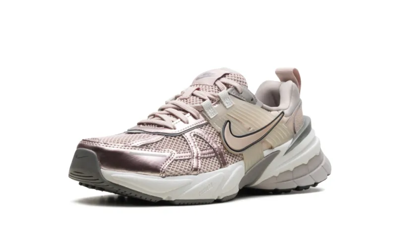 Nike Lifestyle V2K Run WMNS 'Particle Beige College Grey Light Bone' 