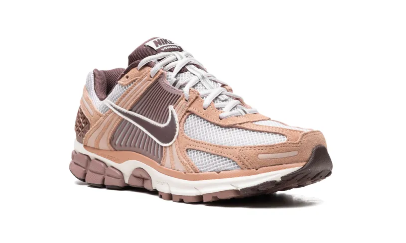 Nike Lifestyle Zoom Vomero 5 'Dusted Clay' 