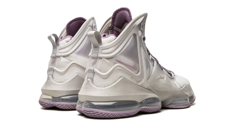 Nike Basketball LeBron 19 'Strive for Greatness' 