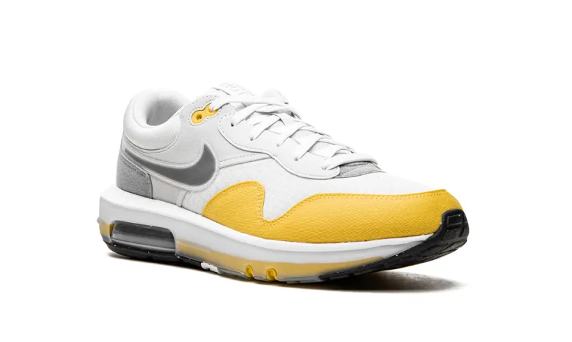 Nike Lifestyle Air Max Motif 'Photon Dust   Yellow' 