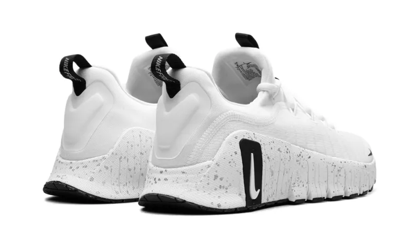 Nike Lifestyle Free Metcon 6 WMNS 'White Metallic Silver Light Smoke Grey Black' 