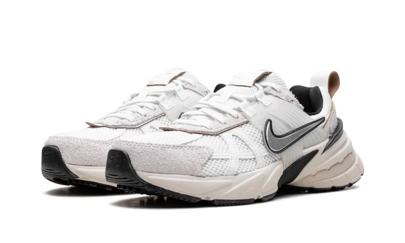 Nike Lifestyle V2K Run Wmns 'Summit White'