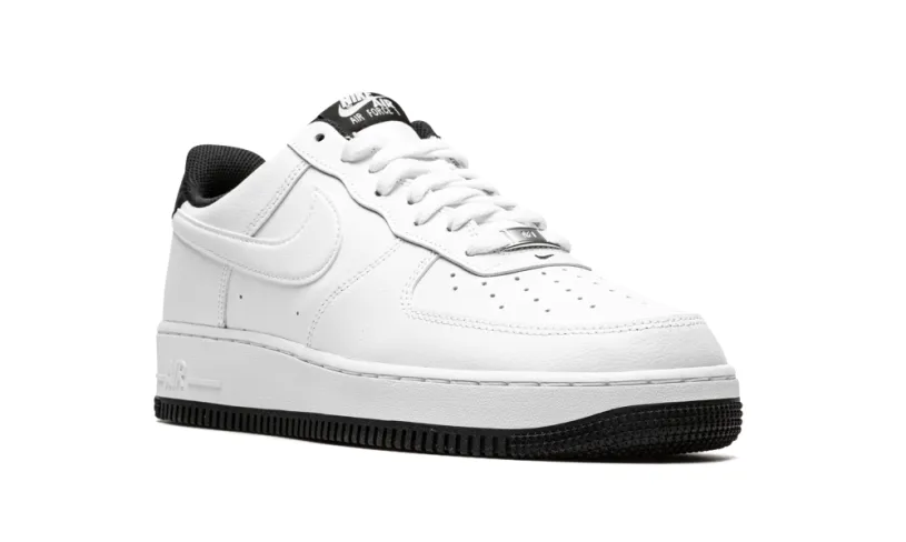 Nike Lifestyle Air Force 1 '07 'White   Black' 