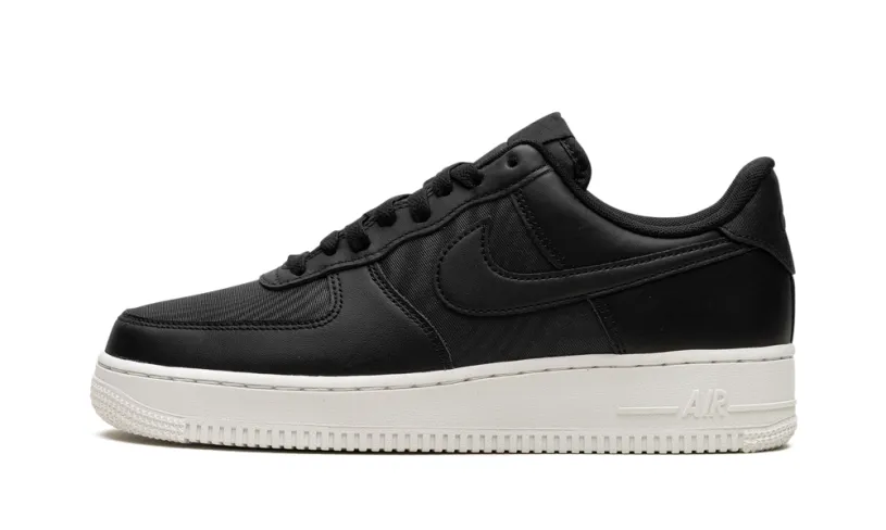 Nike Lifestyle Air Force 1 Low 'Black - Nylon'