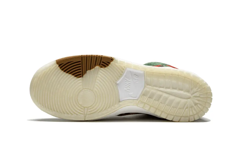 Nike SB SB Dunk High Pro QS 'Dog Walker'