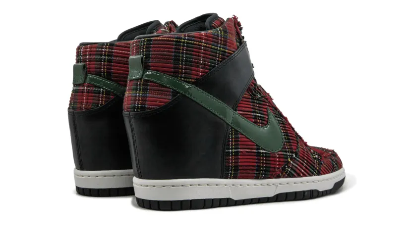 Nike Dunk DUNK SKY HI CITY F QS MNS WMNS 'Red and Black' 