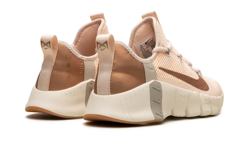 Nike Lifestyle FREE METCON 3 WMNS 'Guava Ice' 