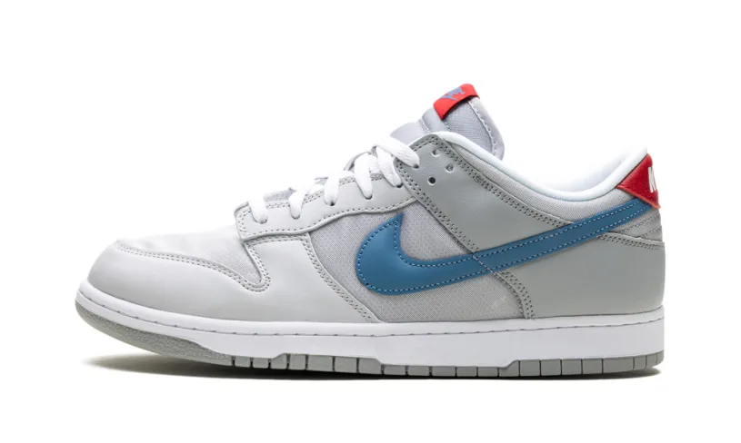 Dunk low 'Silver Surfer'