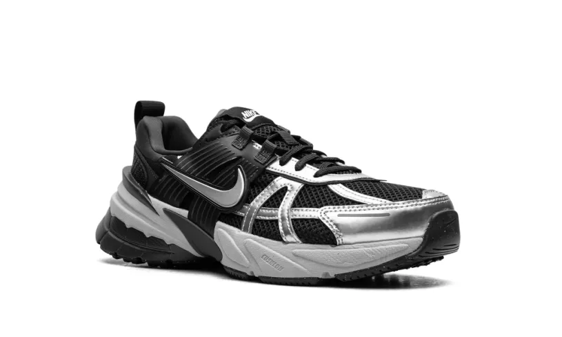 Nike Lifestyle V2K Run WMNS 'Black Metallic Silver' 