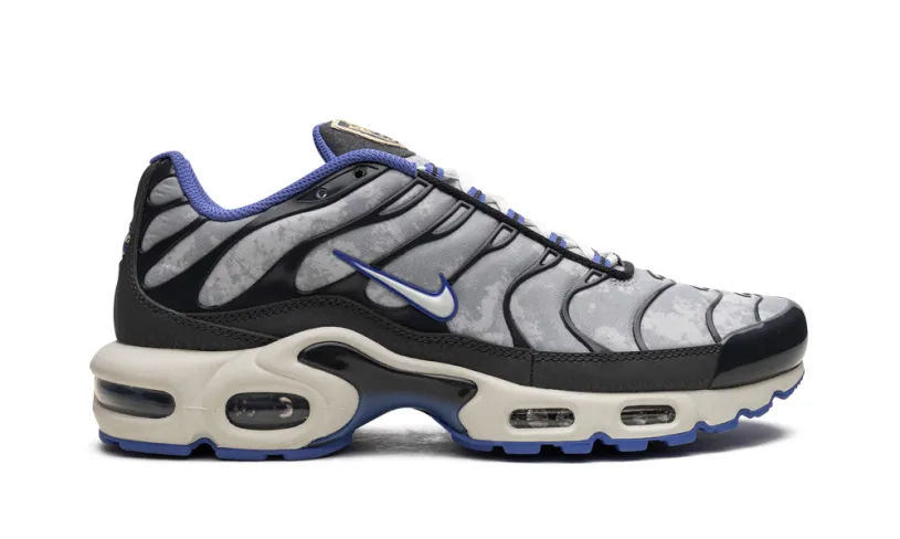 Nike Lifestyle Air Max Plus SE 'Social F.C.' 