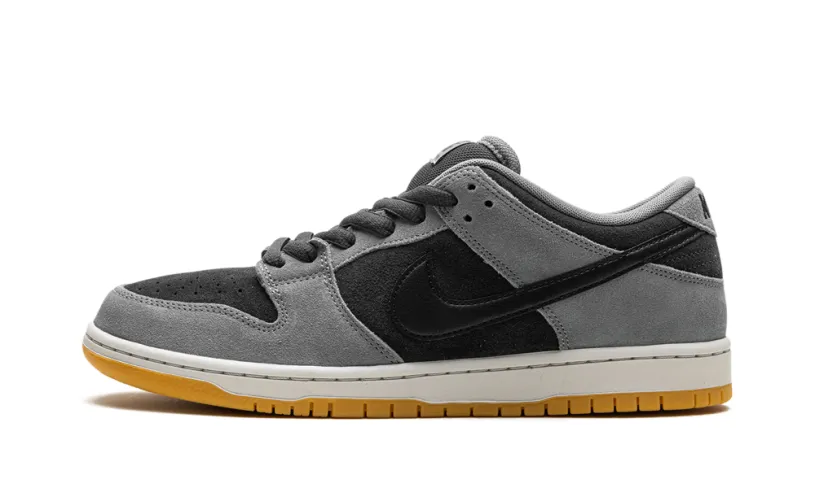 SB Dunk Low 'Dark Smoke Grey'
