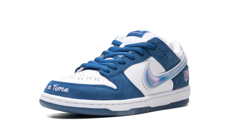 Nike SB SB Dunk Low 'Born x Raised' 