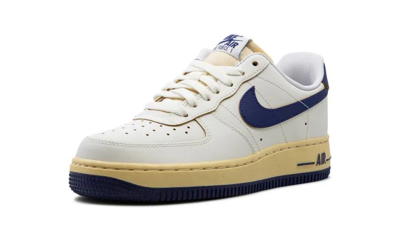 Nike Lifestyle AIR FORCE 1 '07 WMNS 'Inside Out'