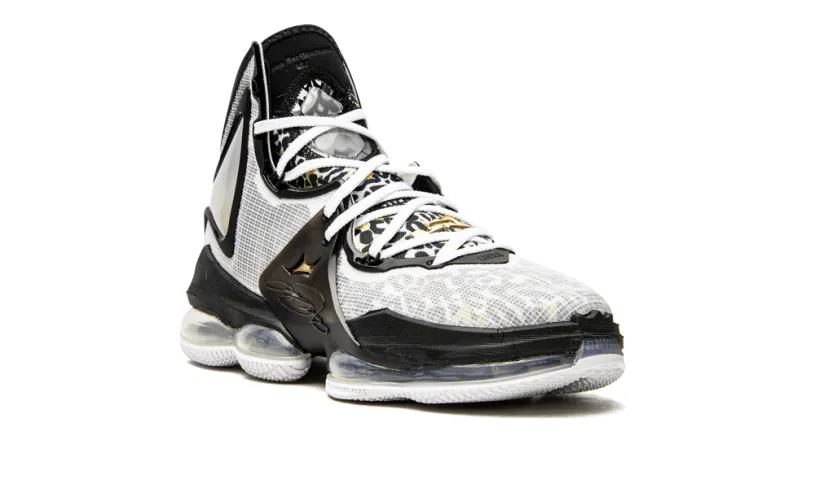 Nike Basketball LeBron 19 'Royalty' 