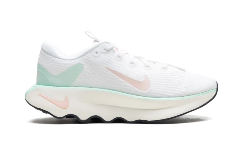 Nike Lifestyle Motiva WMNS 'White Mint Foam Sail Sunset Tint' 