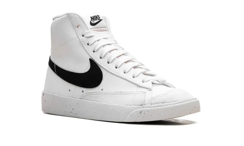 Nike Blazer Blazer Mid 77 WMNS 'Next Nature White Black'