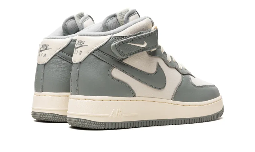 Nike Lifestyle Air Force 1 Mid 'Mica Green'