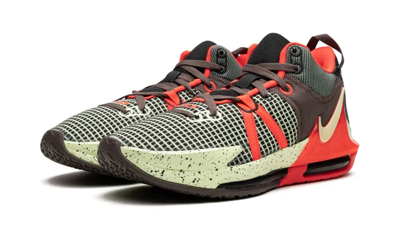 Nike Basketball LeBron Witness VII 'Alligator' 