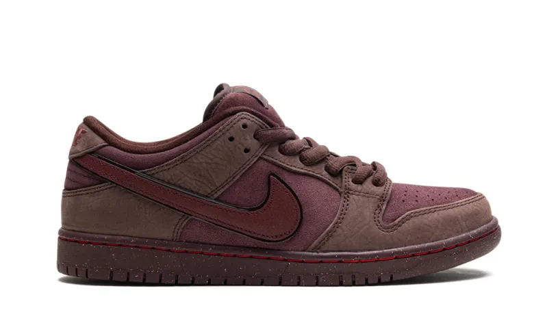 Nike SB SB Dunk Low 'City of Love' 