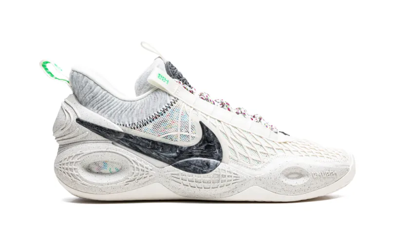 Nike Basketball COSMIC UNITY