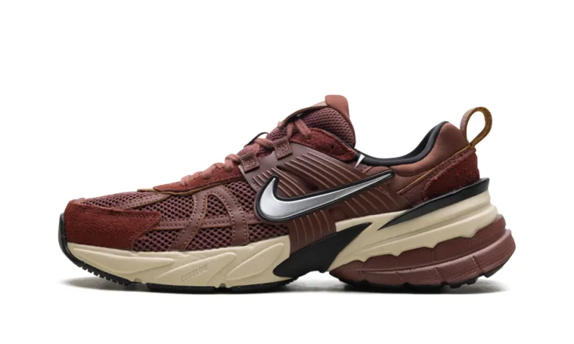 Nike Lifestyle V2K Run WMNS 'Red Sepia Dark Pony' 