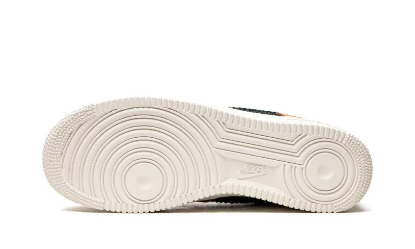 Nike Lifestyle Air Force 1 '07 LX 'Siempre Familia' 