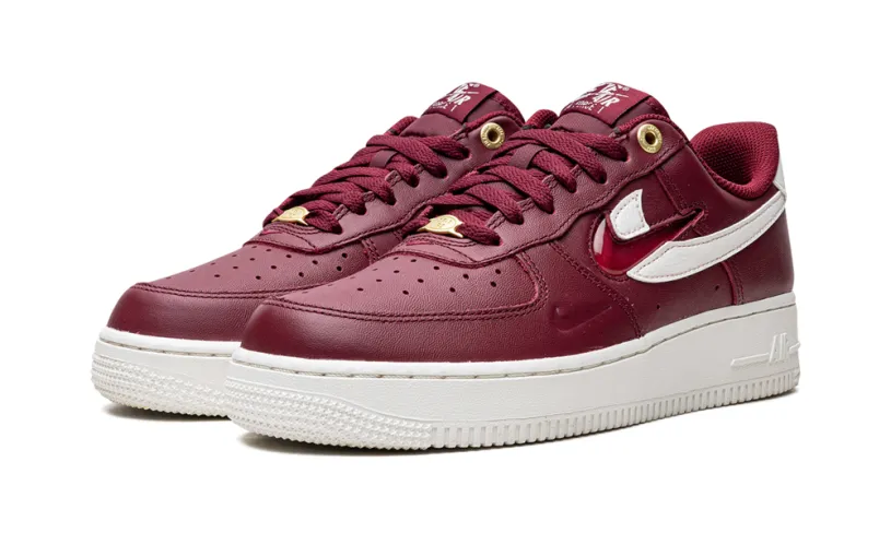 Nike Lifestyle AIR FORCE 1 LO WMNS 'Logo Pack - Deep Red' 