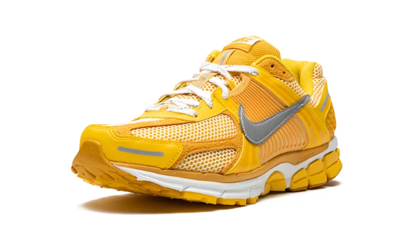 Nike Lifestyle Zoom Vomero 5 'Varsity Maize' 