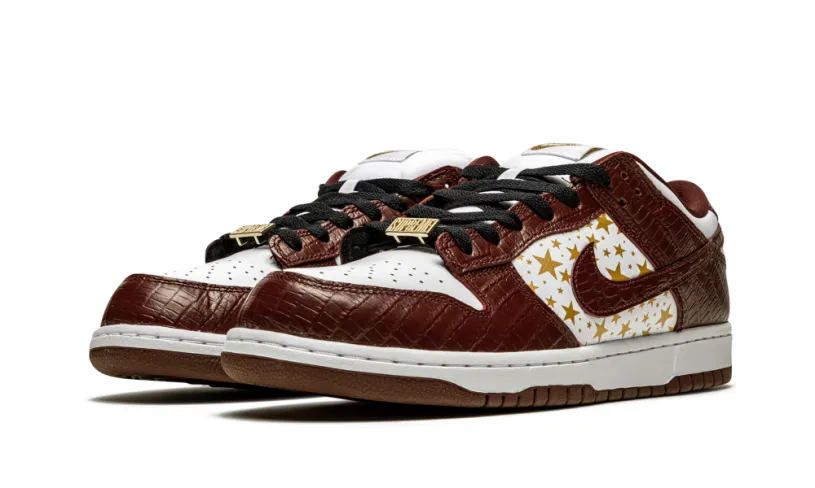 Nike Dunk SB Dunk Low 'Supreme - Stars - Barkroot Brown' 