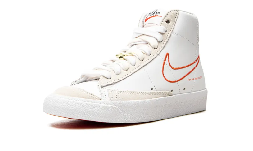 Nike Lifestyle BLAZER MID 77 SE WMNS 'First Use' 