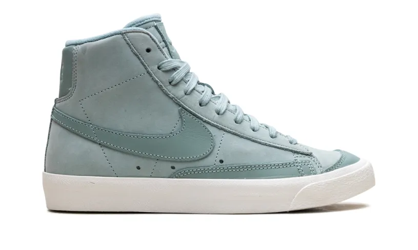 Nike Lifestyle Blazer Mid WMNS 'Mineral'