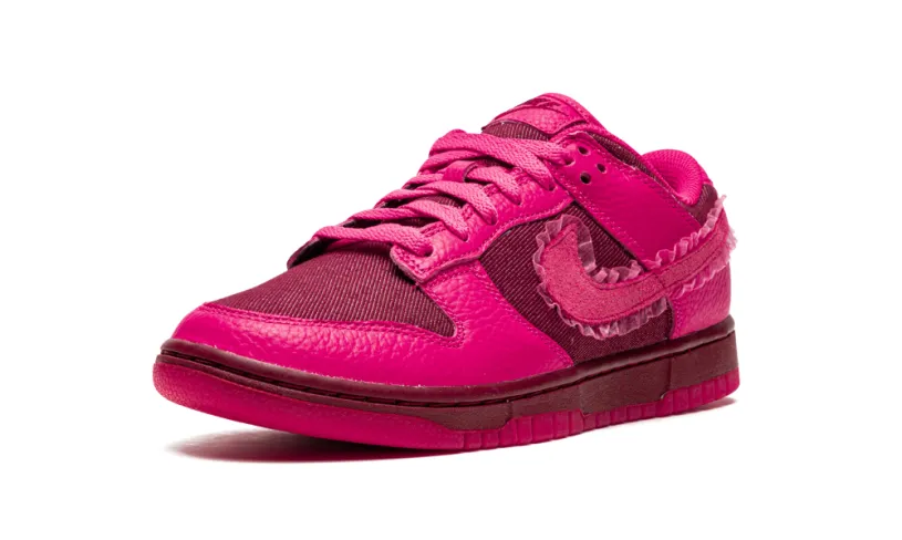 Nike Dunk DUNK LOW WMNS 'Valentine’s Day' 