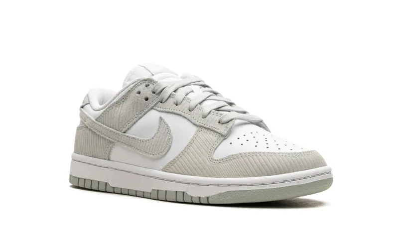 Nike Dunk DUNK LOW WMNS 'Grey Corduroy' 