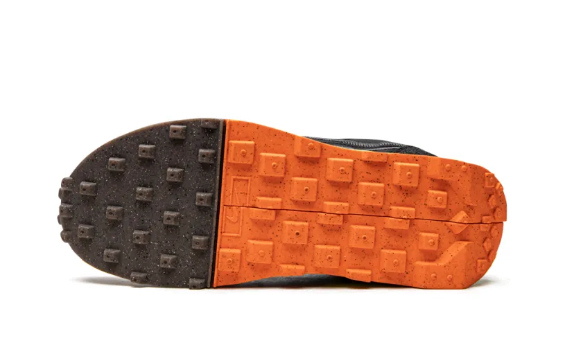 Nike Basketball FONTANKA WAFFLE WMNS 'Black Volt' 