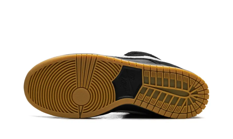 Dunk Low Pro SB 'Black White Gum' 