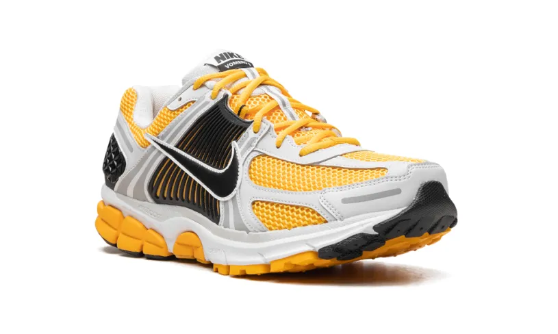 Nike Lifestyle Zoom Vomero 5 'University Gold'' 
