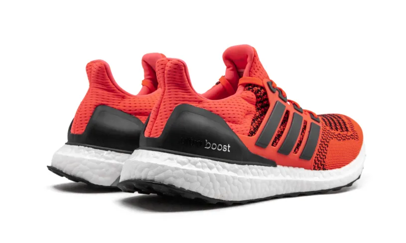 Adidas Ultraboost UltraBOOST 'Solar Red' 