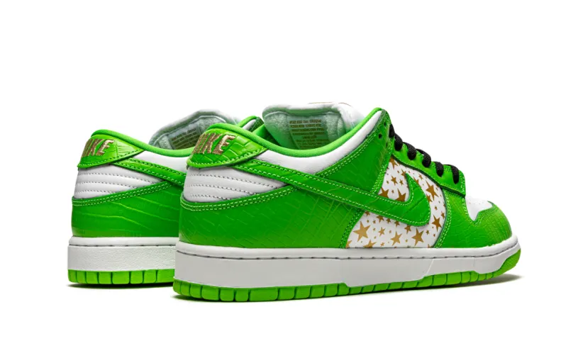 Nike Dunk SB Dunk Low 'Supreme - Stars - Mean Green'