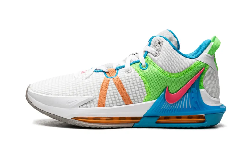 Nike Basketball LeBron Witness VII