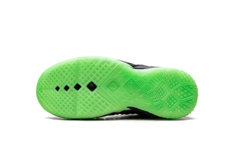 Nike Basketball LeBron 18 GS 