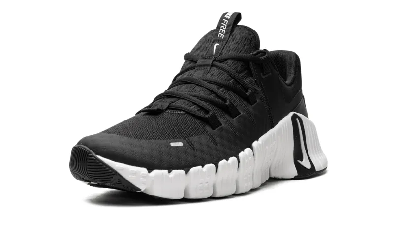 Nike Lifestyle Free Metcon 5 'Black   White' 