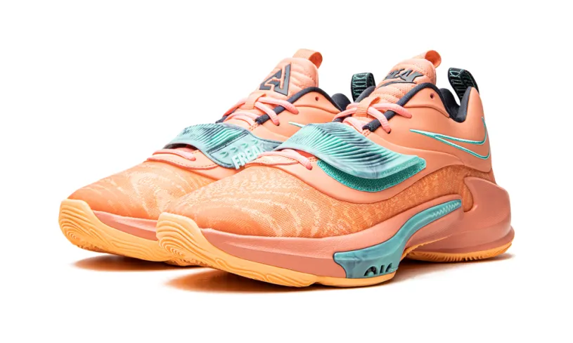 Nike Basketball Zoom Freak 3 'Crimson Bliss'