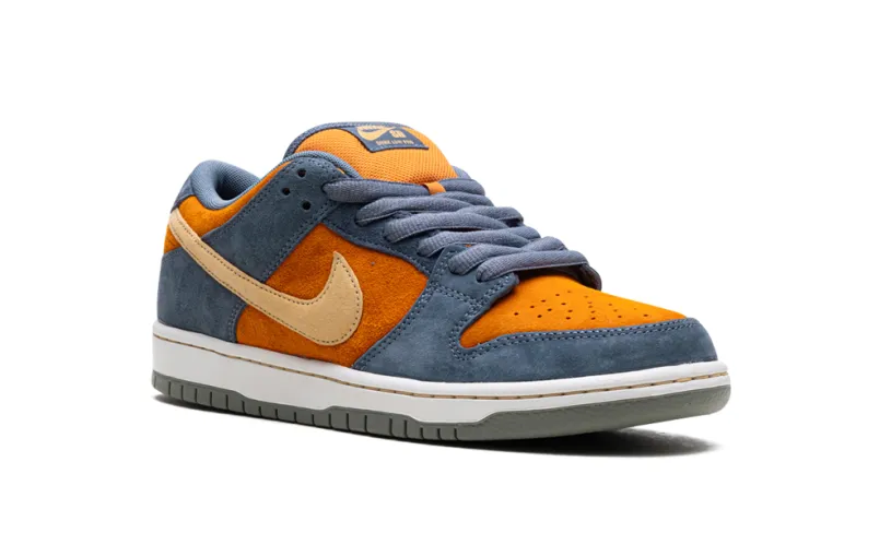 SB Dunk Low Pro 'Light Carbon' 