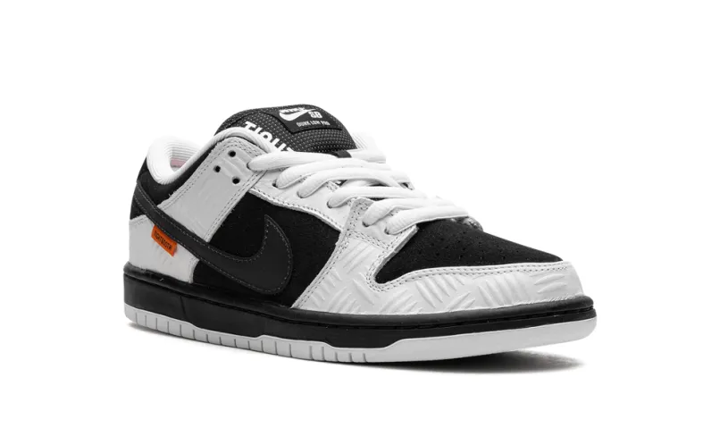 Nike SB SB Dunk Low 'TIGHTBOOTH' 