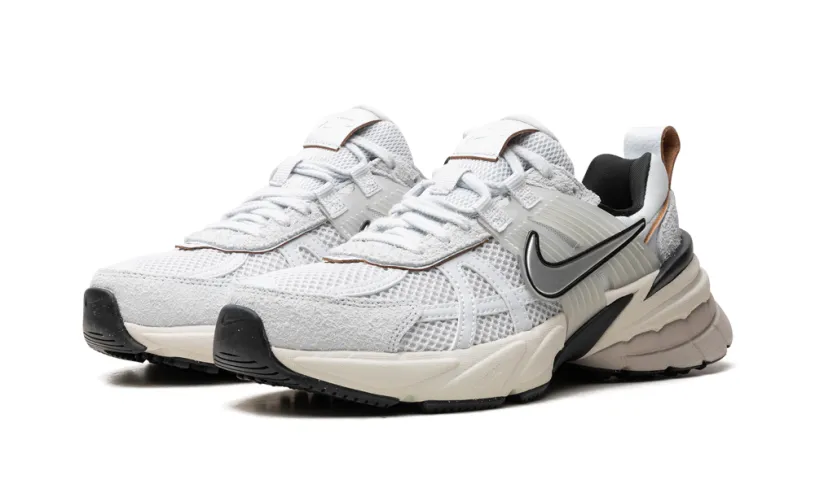 Nike Lifestyle V2K Run WMNS 'Pure Platinum / Chrome'