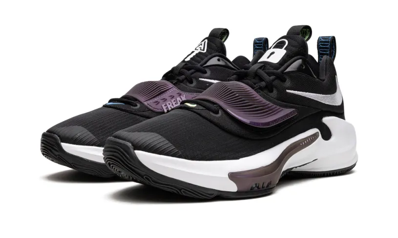 Nike Basketball ZOOM FREAK 3 'The OG' 
