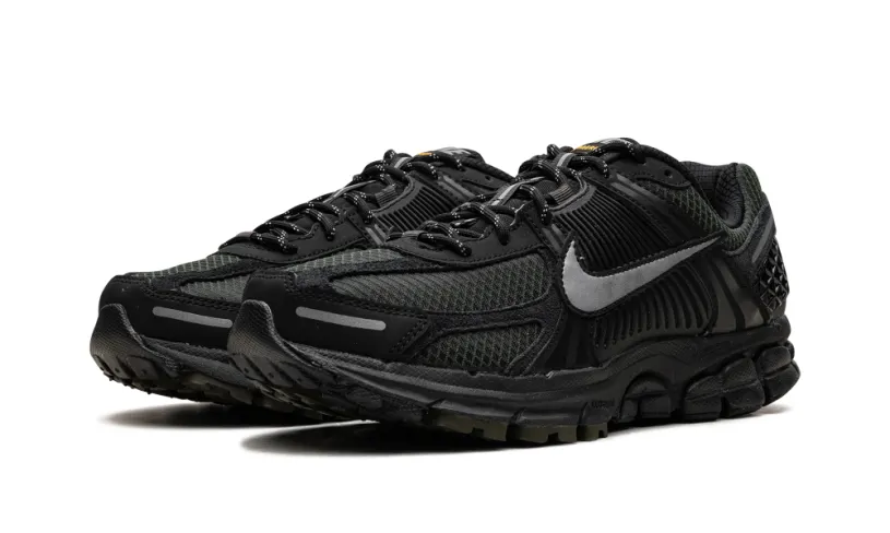 Nike Lifestyle Vomero 5 'Black Sequoia'
