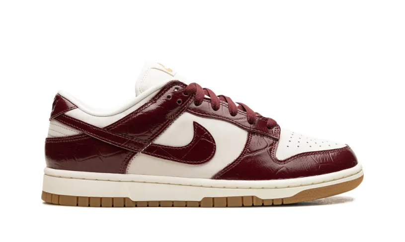 Nike Dunk Wmns Dunk Low LX 'Team Red Croc' 
