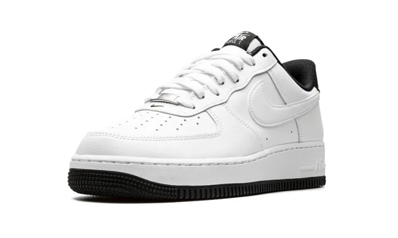 Nike Lifestyle Air Force 1 '07 'White   Black' 
