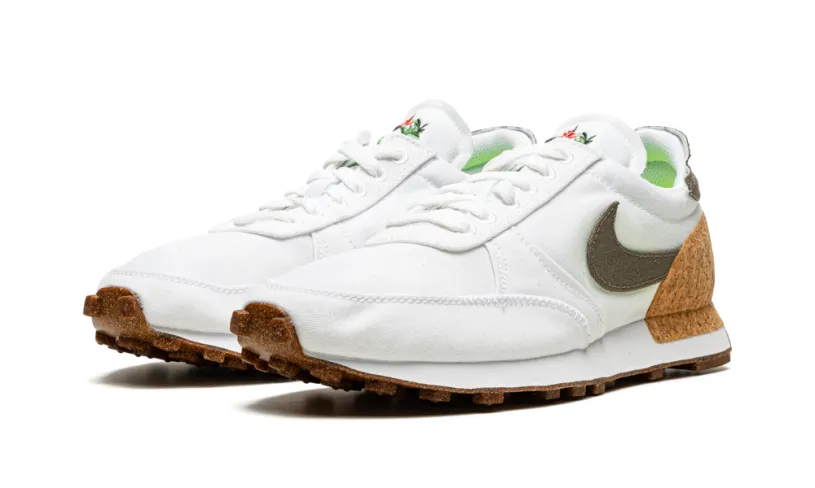 Nike Basketball Daybreak-Type 'Pagoda' 